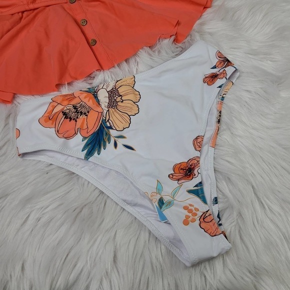 Pink And Floral Ruffle Buttoned Tankini - Picture 9 of 12